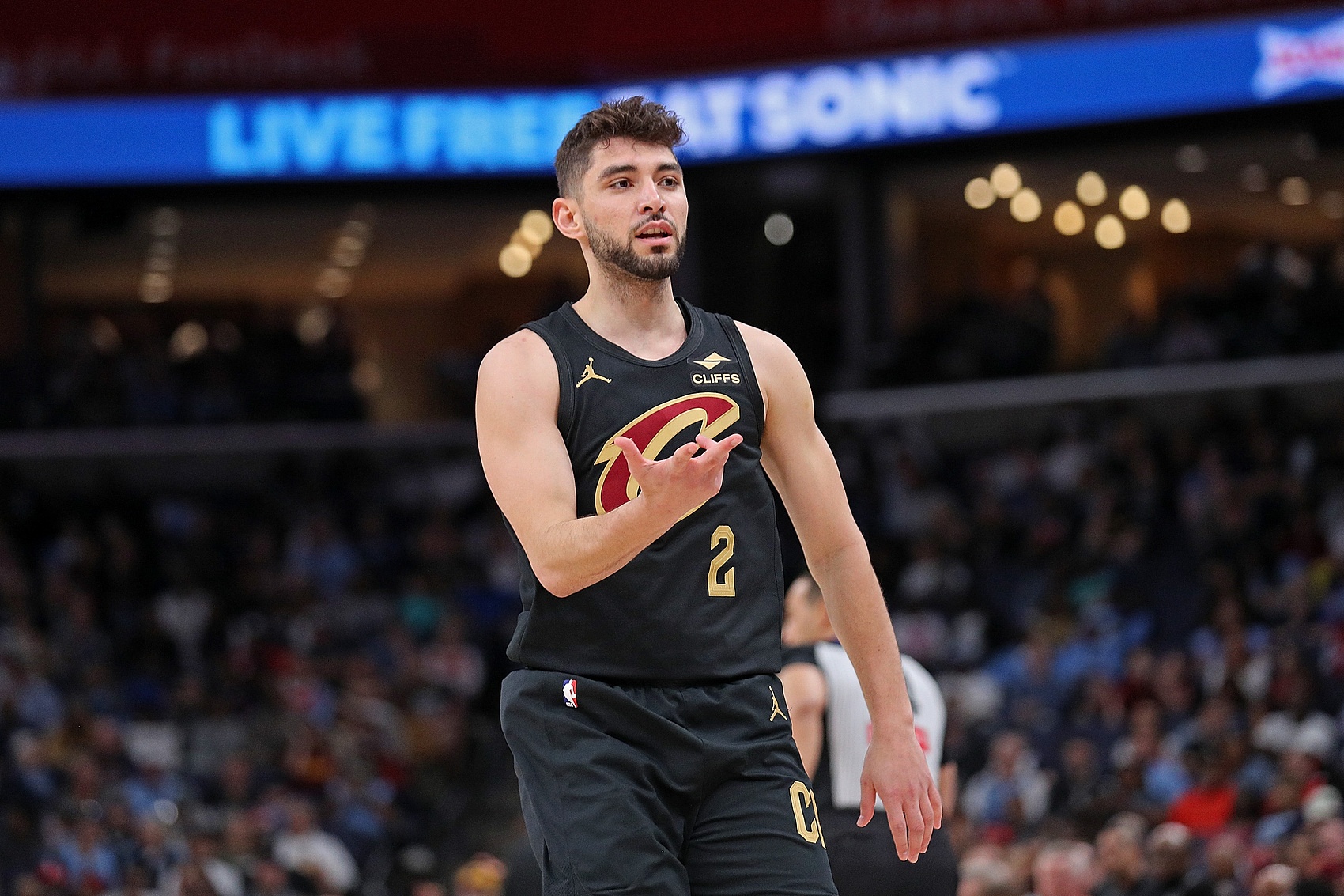 休賽期自由市場上的難題：掘金如何留下威少？湖人小技巧長留DFS